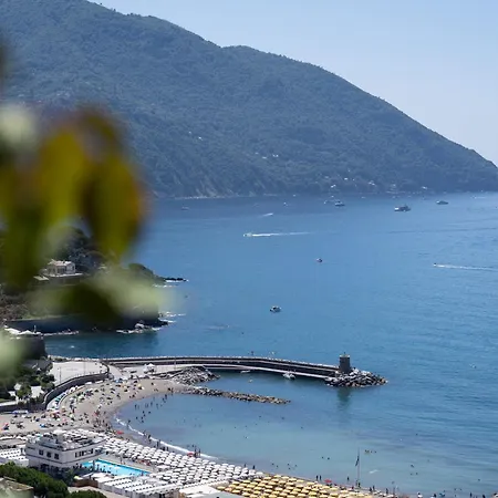 Dimora Delle Rose - Ligurian Sea View Estate شقة ريكّو