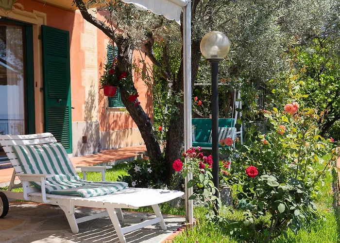 Dimora Delle Rose - Ligurian Sea View Estate Lägenhet *