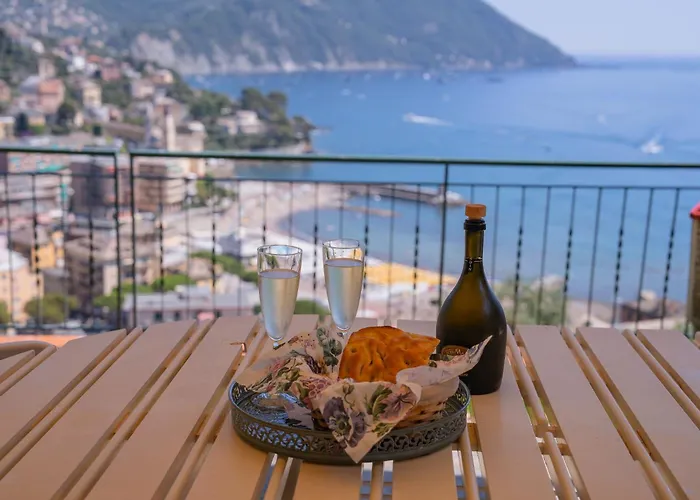 Апартаменты Dimora Delle Rose - Ligurian Sea View Estate Рекко