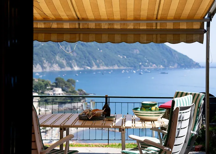 Апартаменты Dimora Delle Rose - Ligurian Sea View Estate Рекко